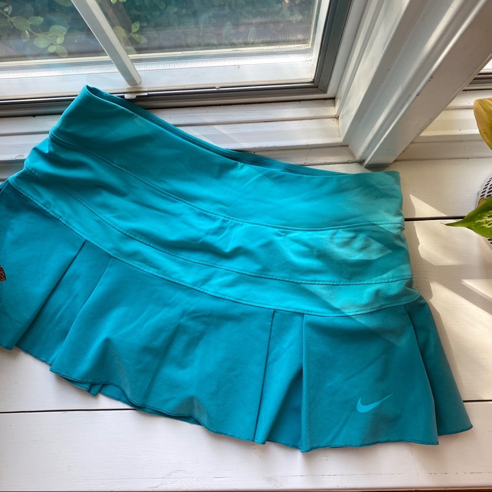 NWOT Nike Dri-Fit Tennis Skirt, Blue, Medium